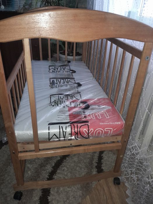 Продам ліжечко колиска