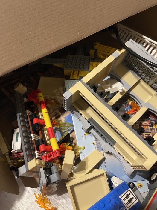 Ogromy zestaw straży pożarnej Lego 60 216