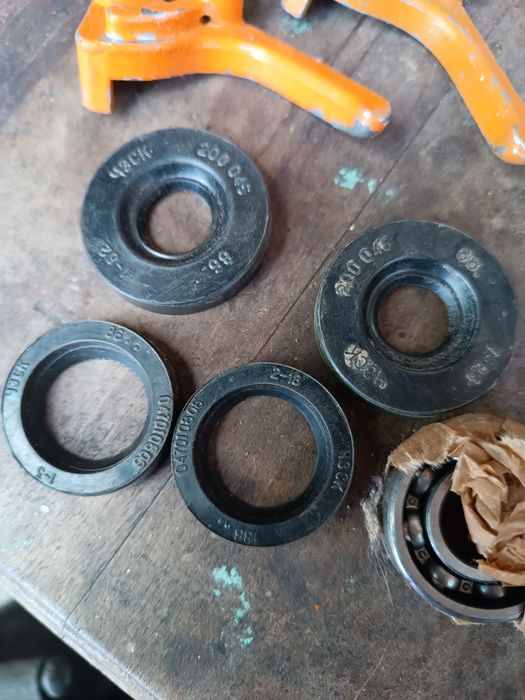 Запчасти ни до бензопил