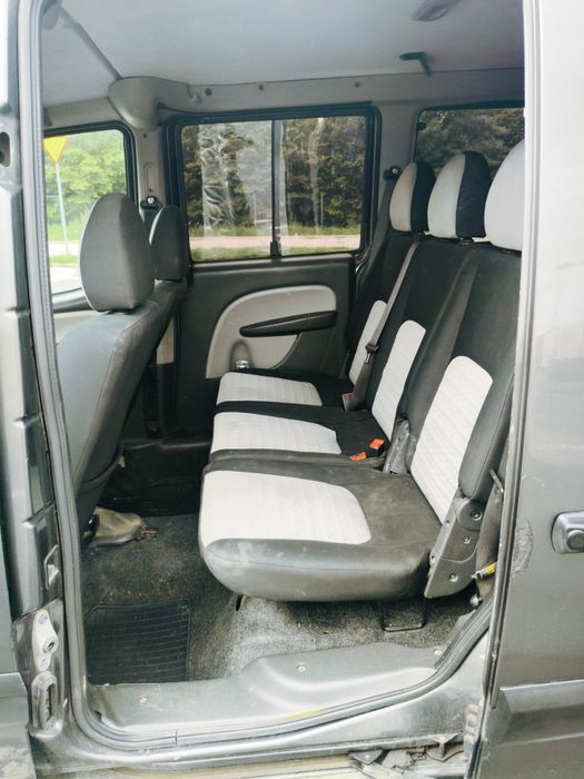 Fiat Doblo 1.9D // 2010 // Zadbany // Klima // 5-Osób // Hak // Raty // Zamiana //