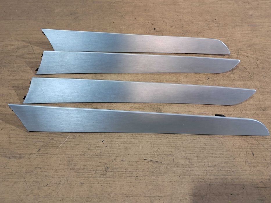 Dekor listwa ozdobna drzwi 4 sztuki komplet AUDI A4 B8 prawa lewa tył przód ALUMINIUM