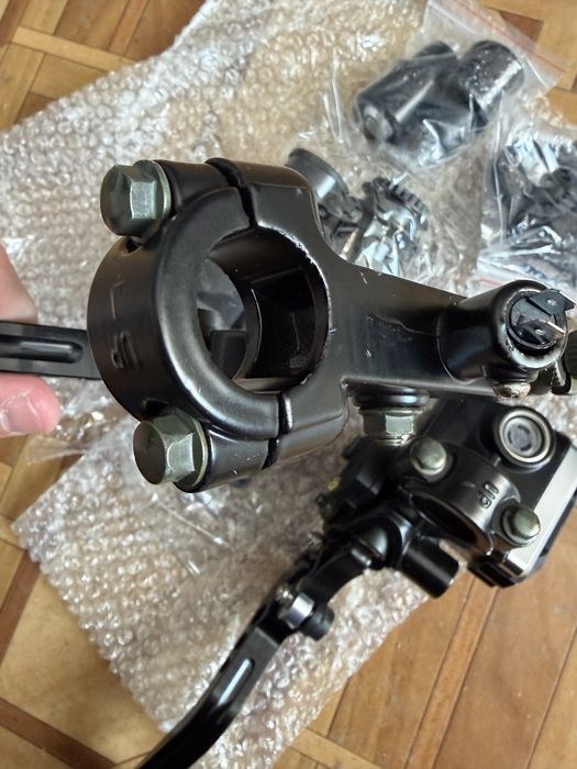 Ручки гідравлічних гальм. Нові