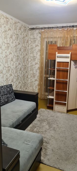 Здається 3 кімнатна квартира від власника!