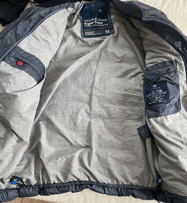 Куртка чоловіча фірмова в гарному стані