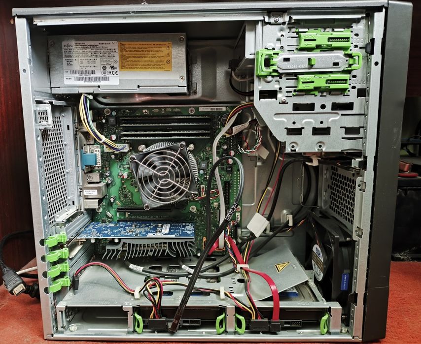 Продам комп'ютер (системний блок) Fujitsu Esprimo P710
