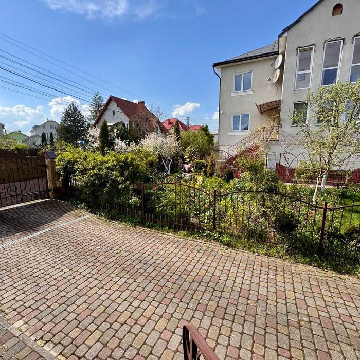 Продаж затишного будинку в с.Крихівці без комісії