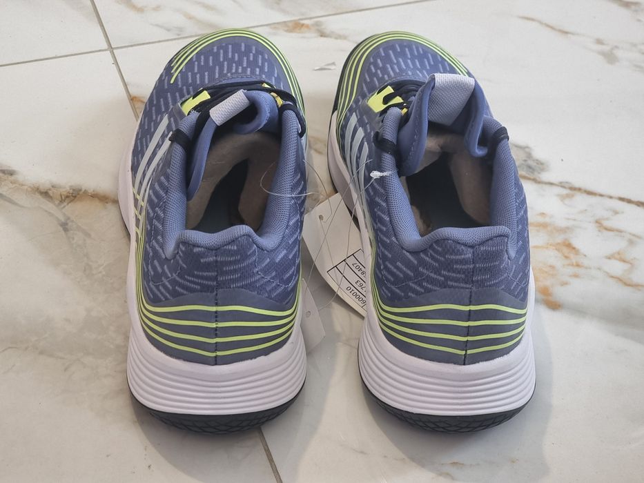 Оригінал 100% кросівки Adidas Novaflight EUR 42.5