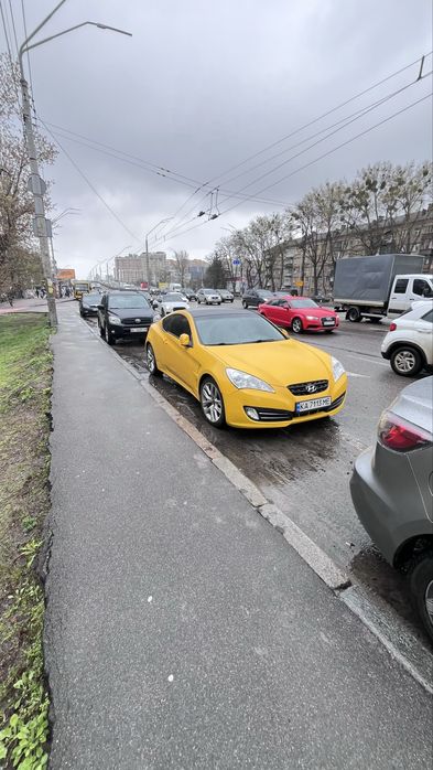 Huyndai genesis Coupe 2011 (2.0 л)