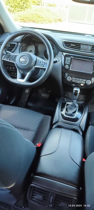 Nissan Rogue 2017  SV premium