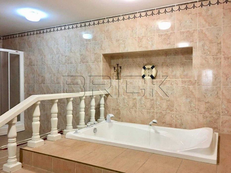 Оренда автономного будинку з басейном, 500 кв.м Лісники Без комісії