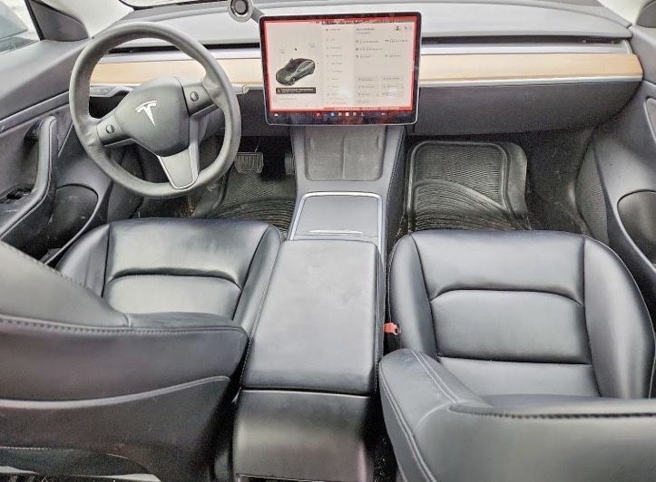 Оренда з можливістю викупу Tesla model 3 2021 рік