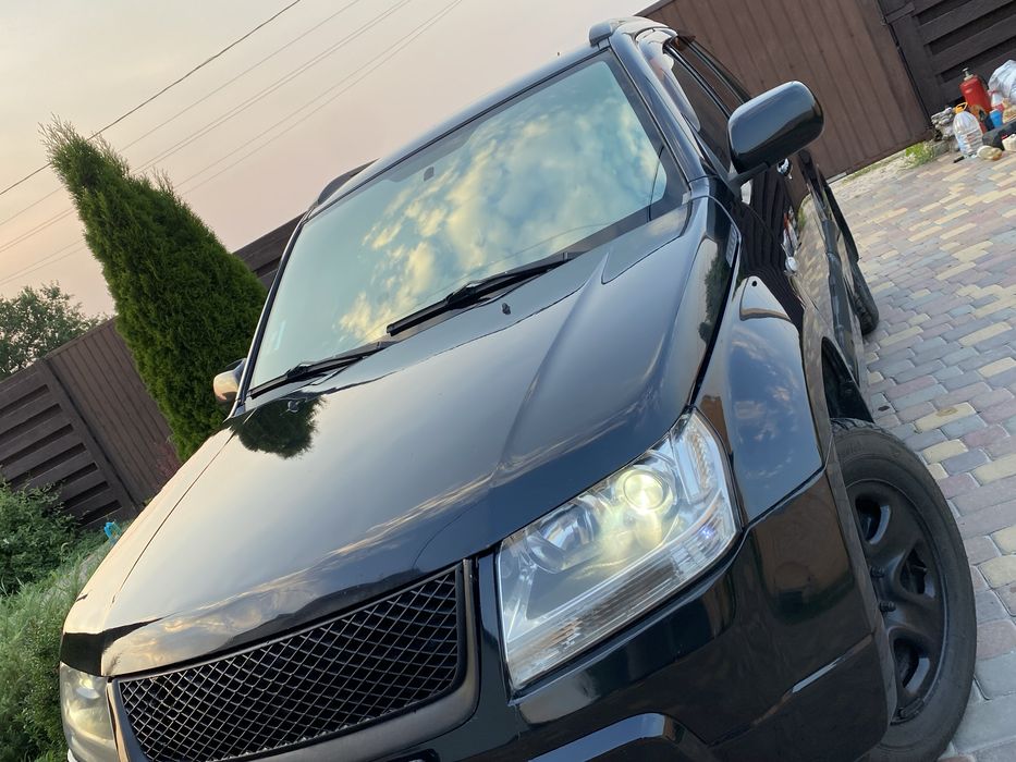 Продам Suzuki Grand Vitara 2.0