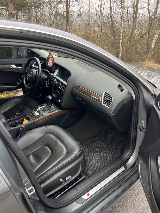 Ауді а4б8 2015р рест