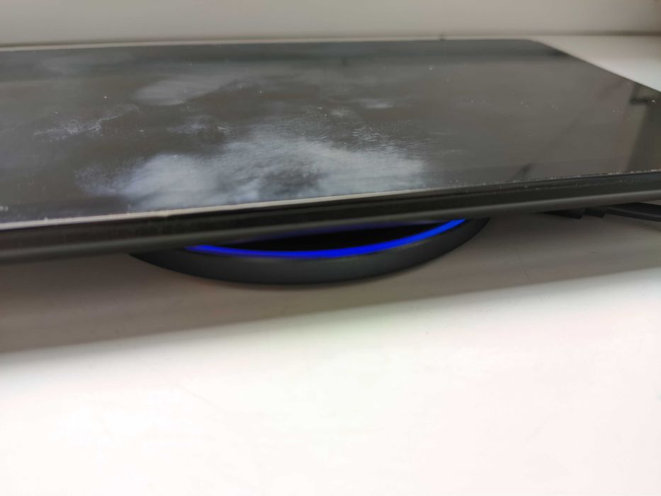 Беспроводное зарядное устройство 20 Вт