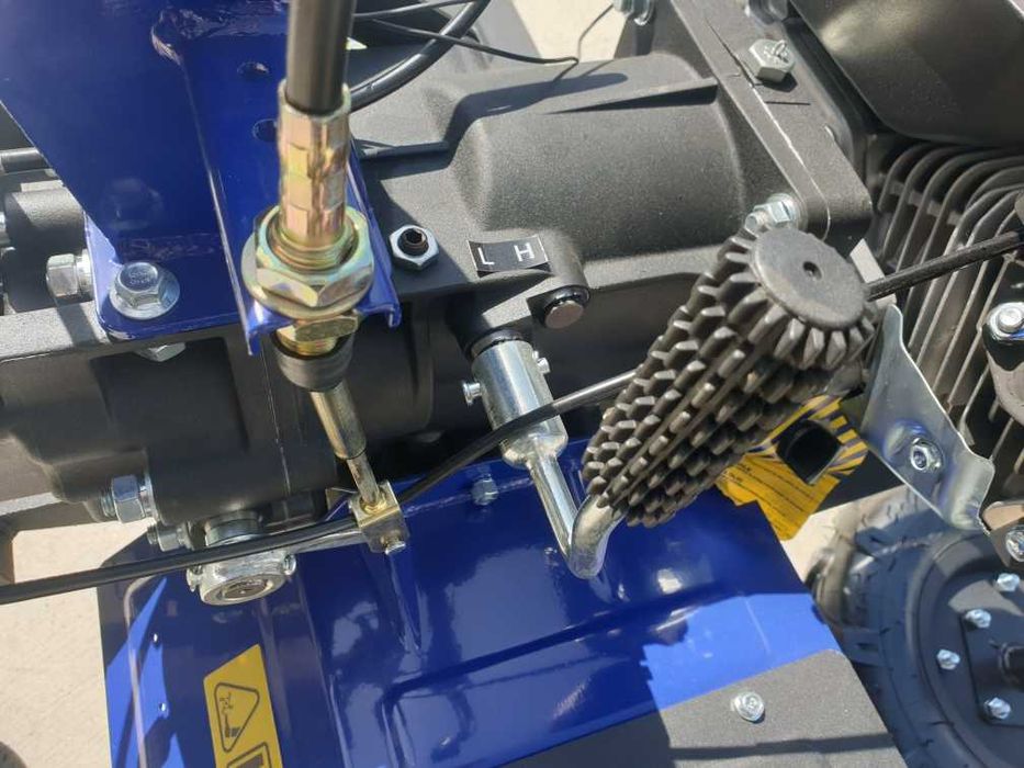 Motoenxada Goodyear 4+2 Caixa Directa