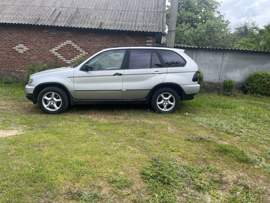 BMW X5 E53.