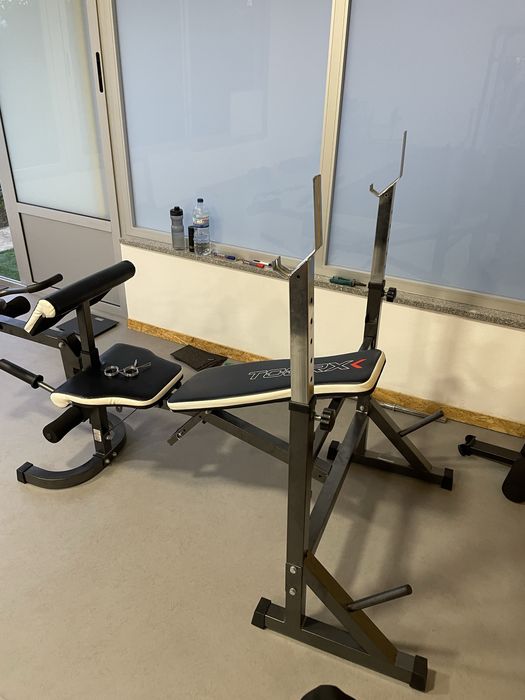 Maquina ginasio com varias funcoes