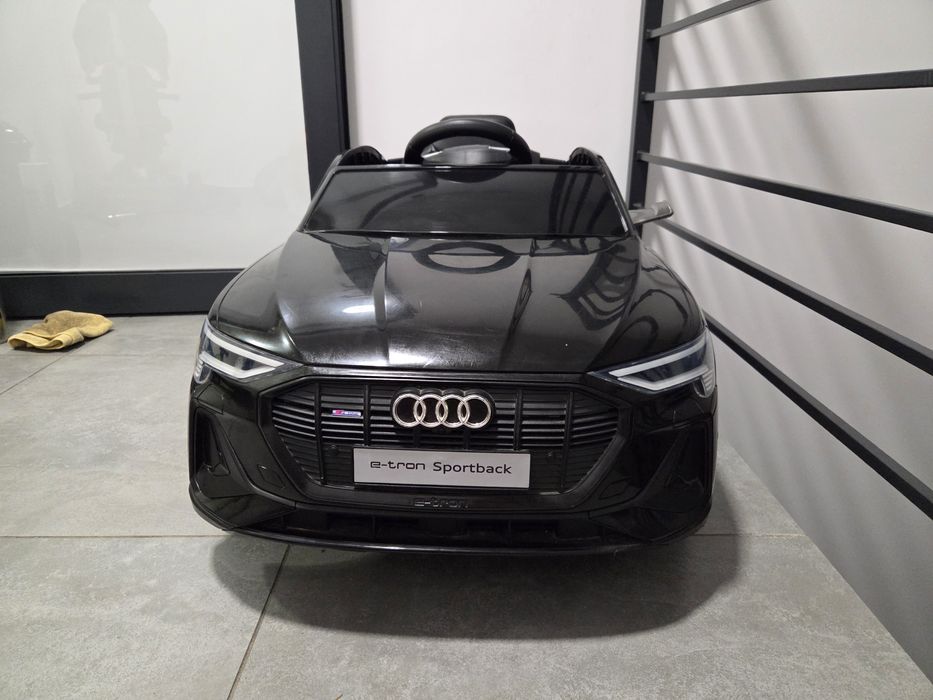 Audi na sterowanie elektryczne 4x4