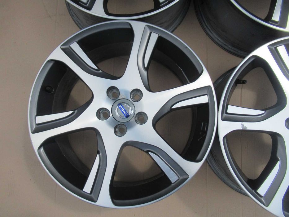 ALUFELGI 4szt R18 Volvo V50,S60,V70, S80,S90 XC40 XC60 XC70,FORD 4565