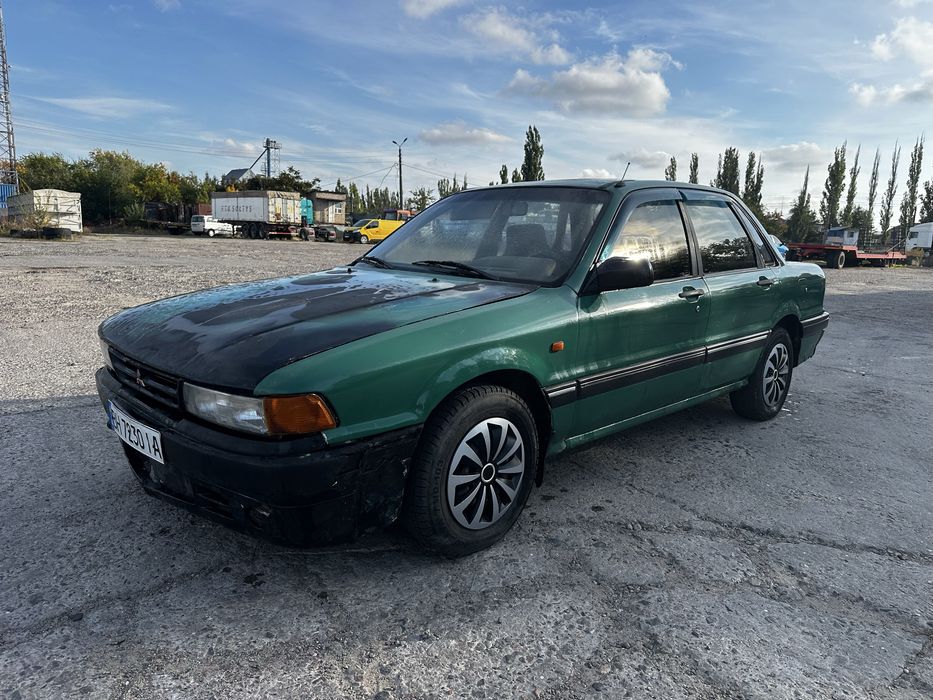 Mitsubishi Galant в хорошем состоянии