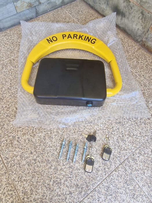barreira de estacionamento automática com controlo remoto, modelo ZK-208A .