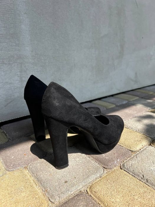 Туфлі 37 розмір каблук 11 см