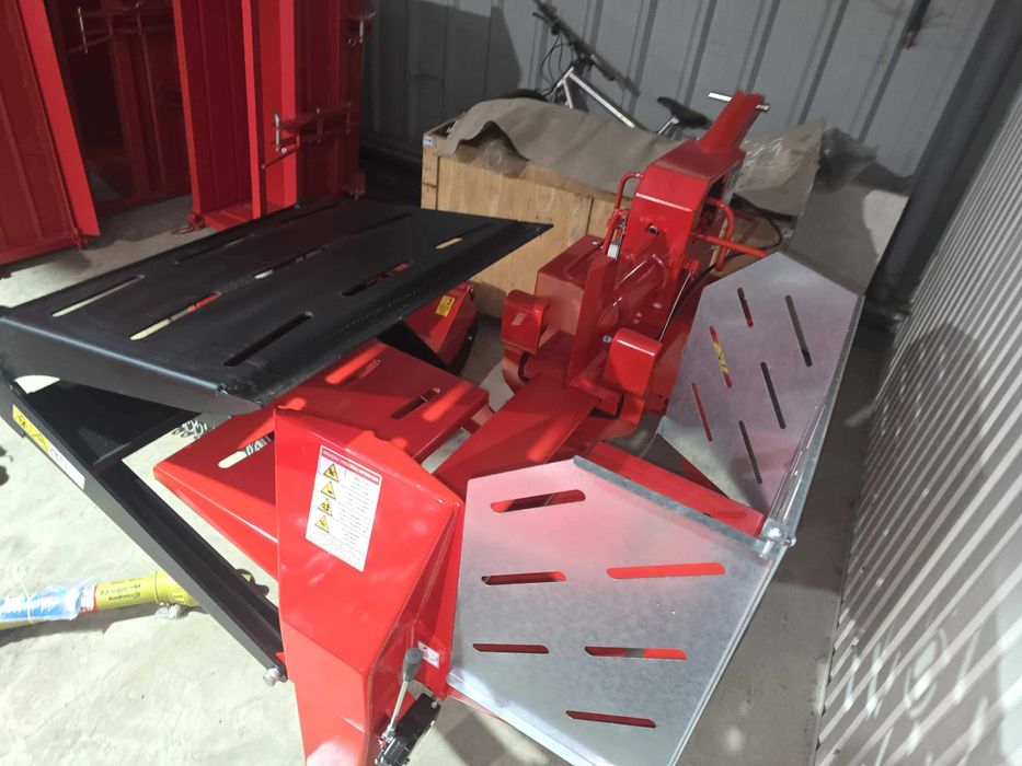 Rachador machado de lenha 15 toneladas Modelo 15 R com elevador - Novo