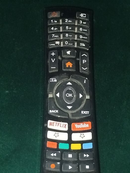 Hyundai pilot do telewizora