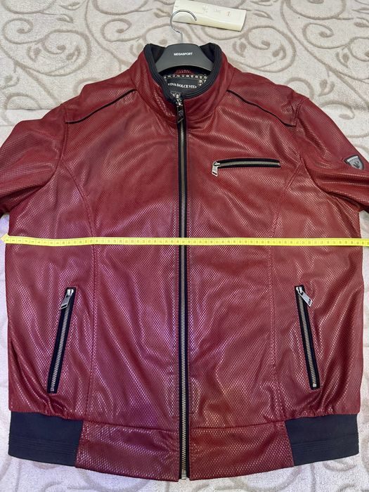 Продам кожаную куртку мужскую новую