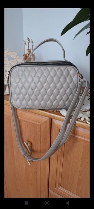 Torebka damska listonoszka pikowana