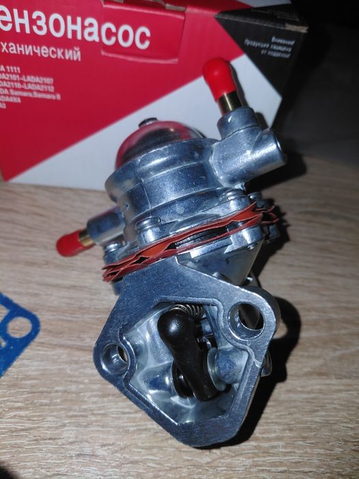 Pompka paliwa Moskwicz/ Łada
