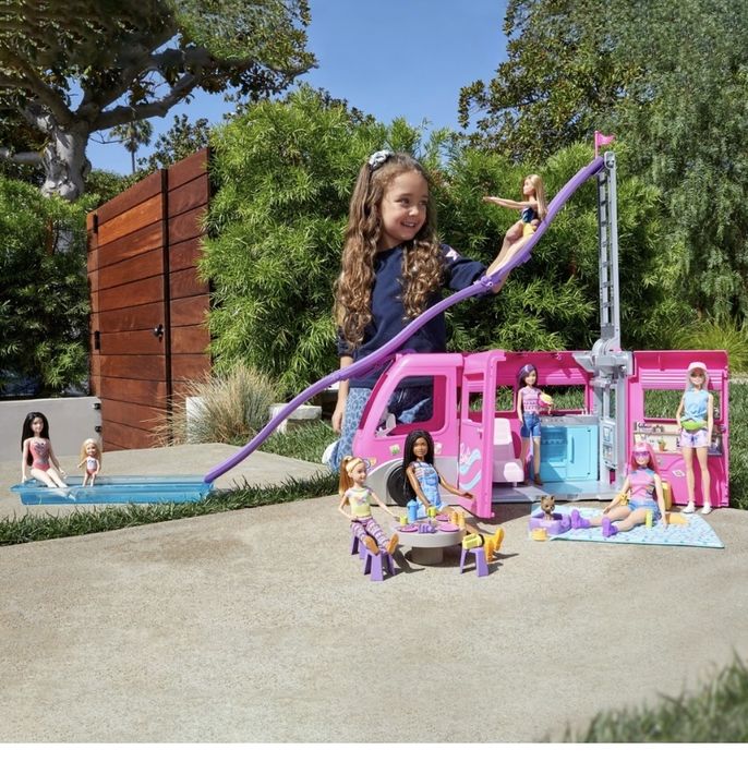 Кемпер мрії з ГІРКОЮ мрія Барбі Barbie Dream Camper Van Playset