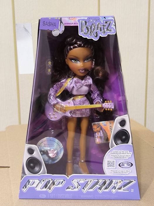 Bratz Pop Starz Sasha Cloe Doll Accessories and Charm Братц Саша Хлоя Рок Зірка з гітарою