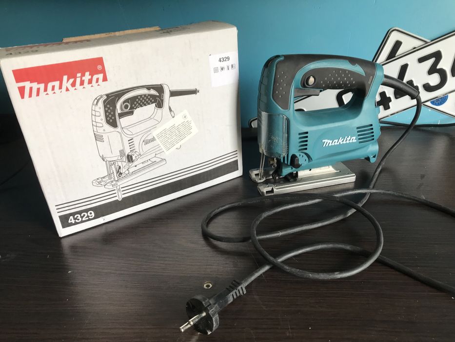 Электролобзик Makita 4329