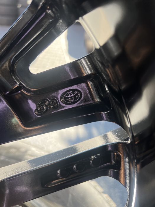 *Komplet alufelg 5x114.3 18”