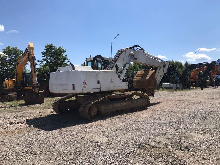 послуги екскаватора LIEBHERR 914 оренда екскаватора з гідромолотом ор