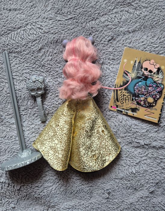 Мауседес Монстер Хай