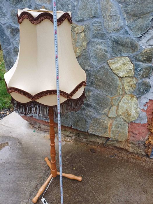 Retro lampa podlogowa