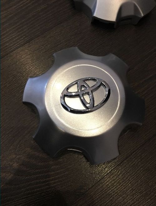 Колпачки заглушки на диски Toyota Prado 150