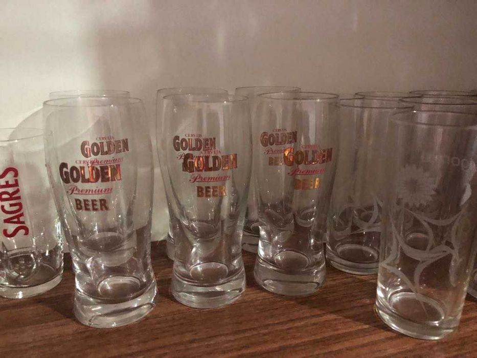 Copos com publicidade