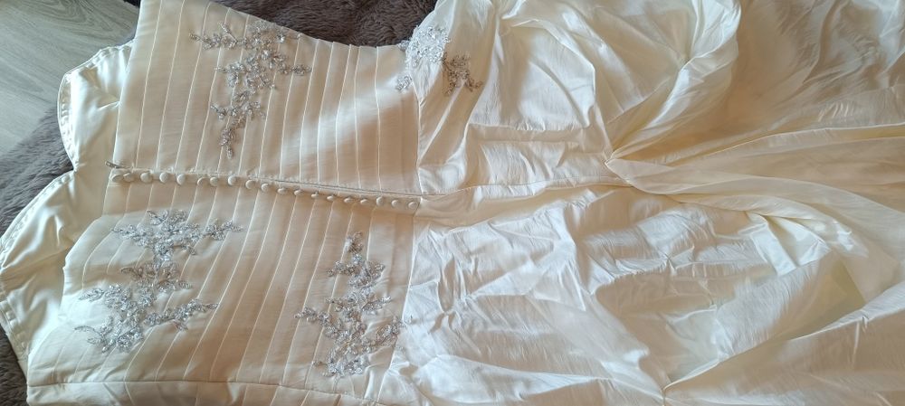 Vestido de noiva usado em muito bom estado de conservação