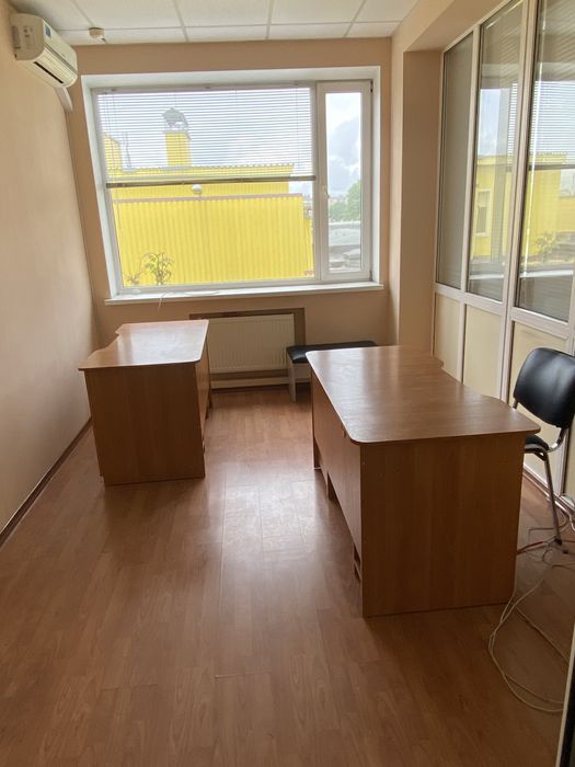 Офісне приміщення 1кімната з туалетом , 14м2,