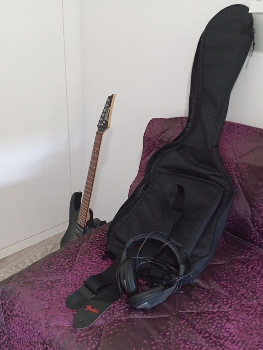 Vendo saco de guitarra e outros