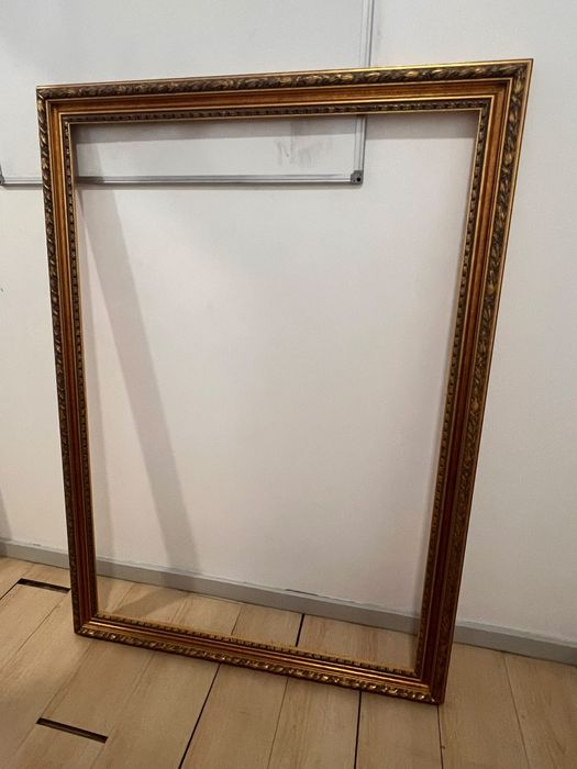 Moldura grande antiga