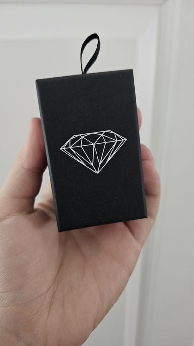 Piękne kolczyki lovisa