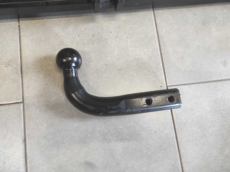 Hak holowniczy VW passat B8