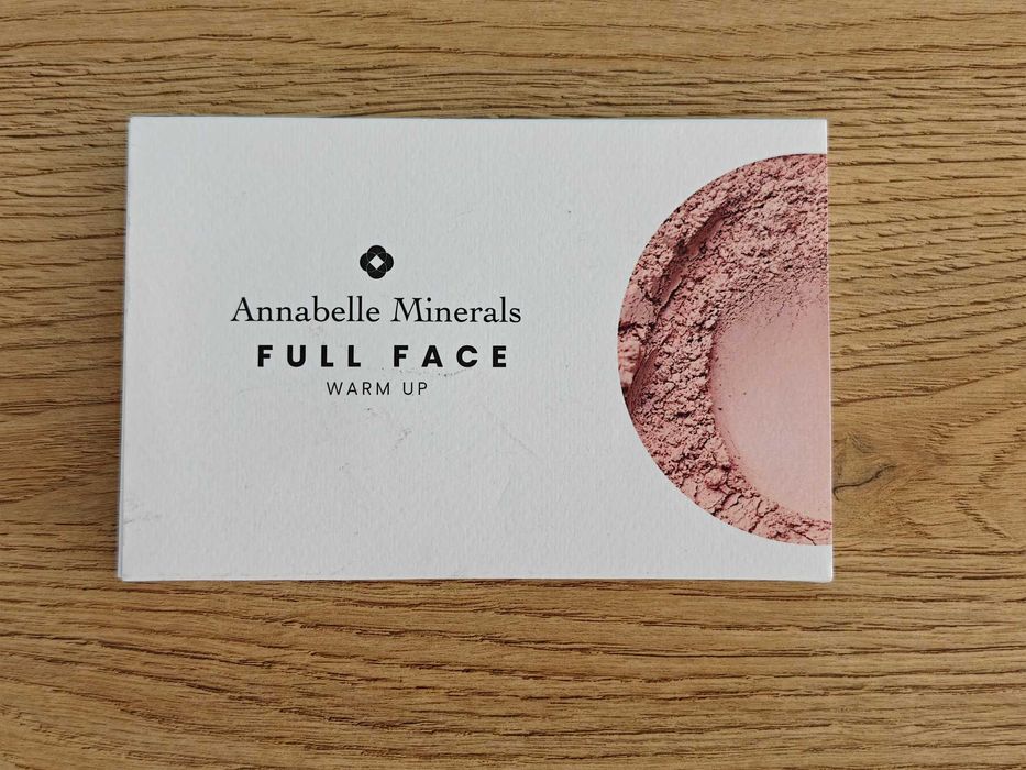 Zestaw mineralnych mini kosmetyków cienie puder róż annabelle minerals full face warm up