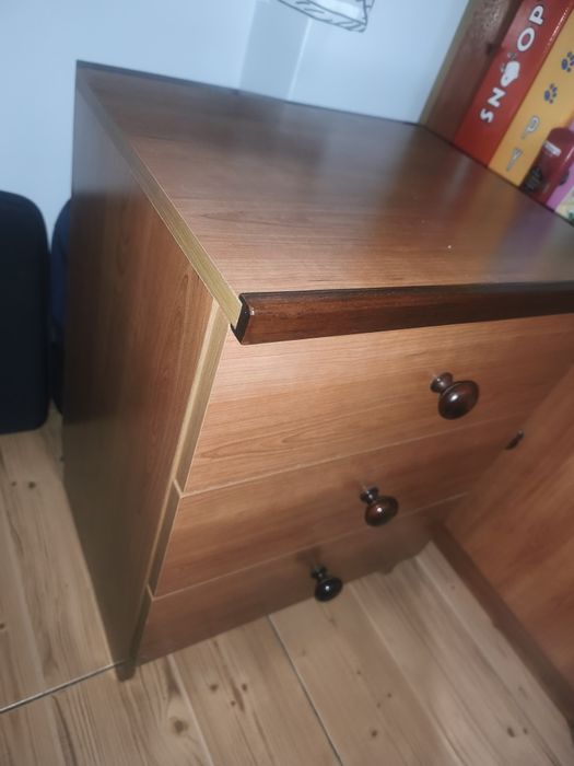 Mesa de cabeceira