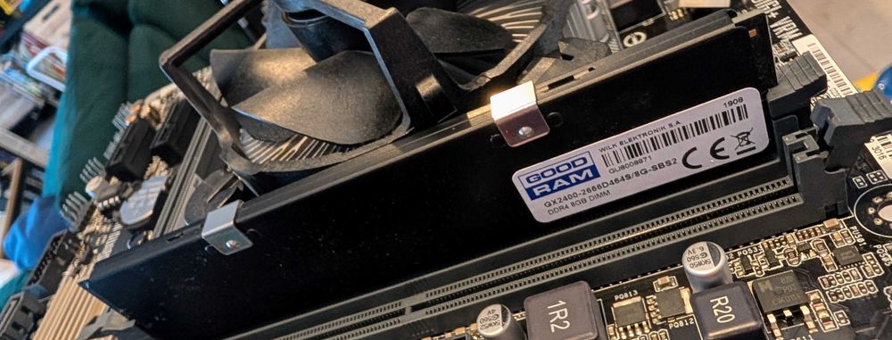 Ram GoodRAm 8GB DDR4 2400MHz Desktop Dimm 1x 8GB Pamięć PC 2666