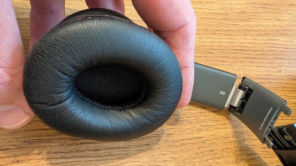 Продам проводні навушникт Beats by dr.dre